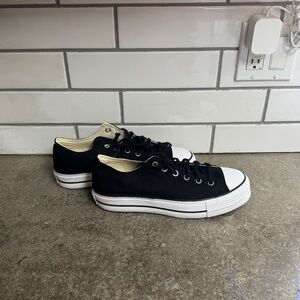 Converse Chuck Taylor All Star Lift Sneakers